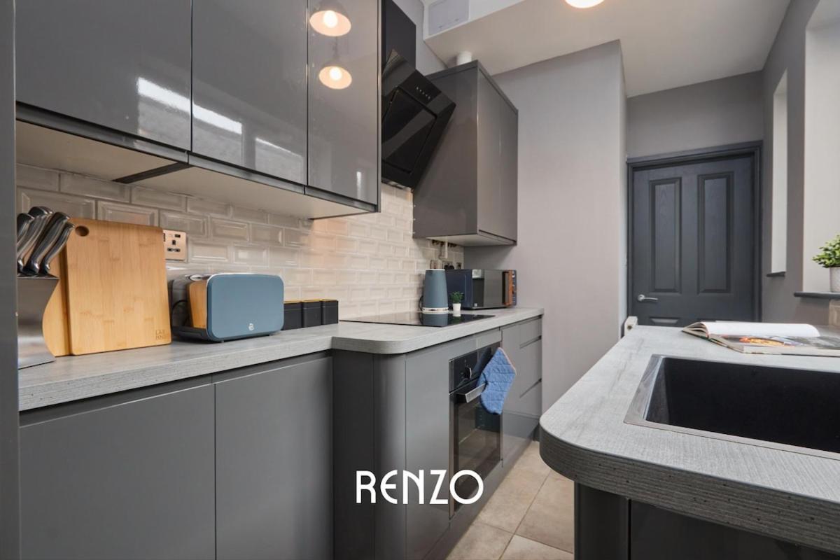 Apartment Inviting 1-bed In By Renzo, Perfect For Contractors, Free Wi-fi! Derby